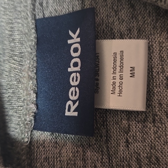 Women's Size Med Gray Long-Sleeved, Cowl Neck Pullover With KrisCross Front. - Picture 10 of 12